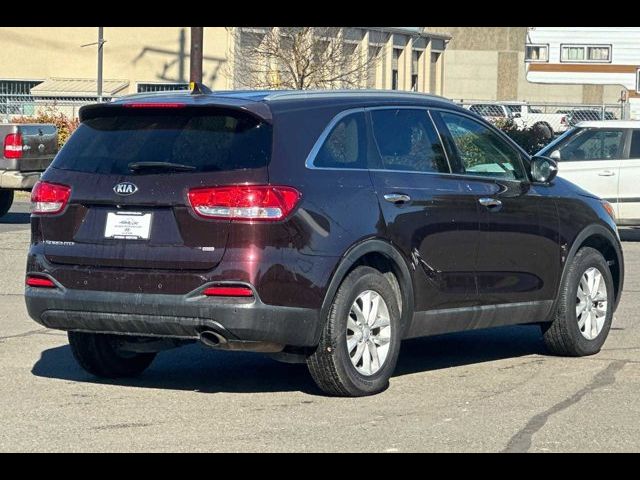 2016 Kia Sorento LX