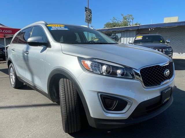 2016 Kia Sorento LX