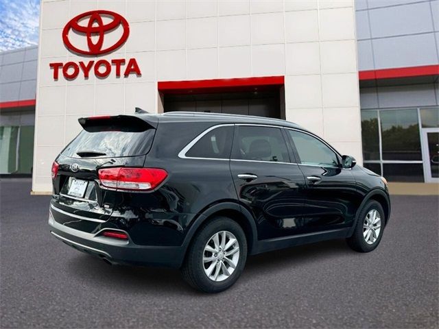 2016 Kia Sorento LX