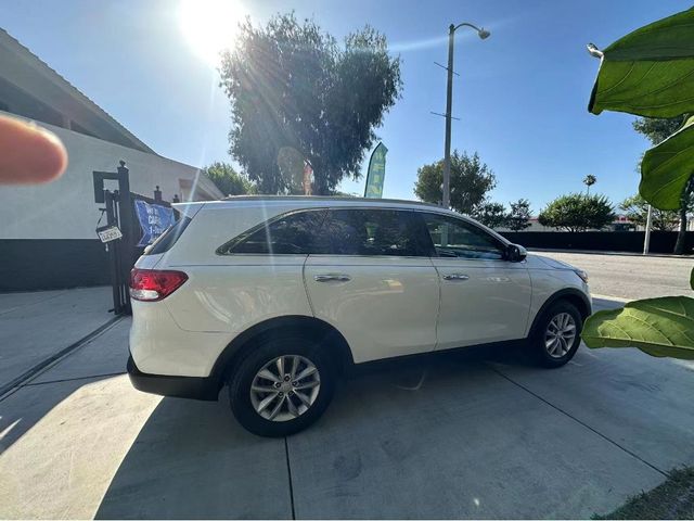 2016 Kia Sorento LX