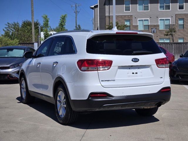 2016 Kia Sorento LX