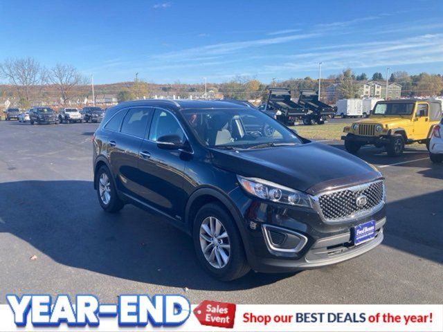 2016 Kia Sorento LX