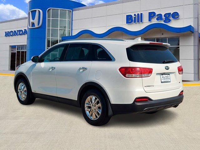 2016 Kia Sorento LX