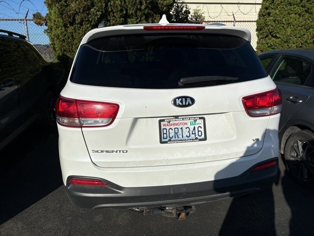 2016 Kia Sorento LX