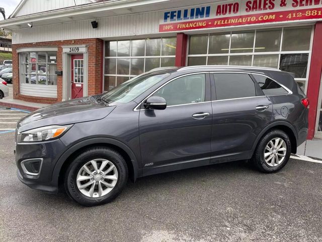 2016 Kia Sorento LX