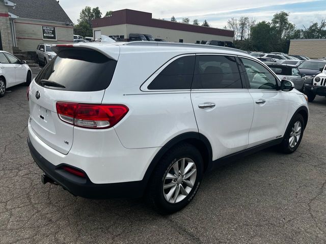 2016 Kia Sorento LX