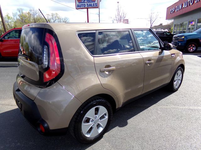 2016 Kia Soul Base