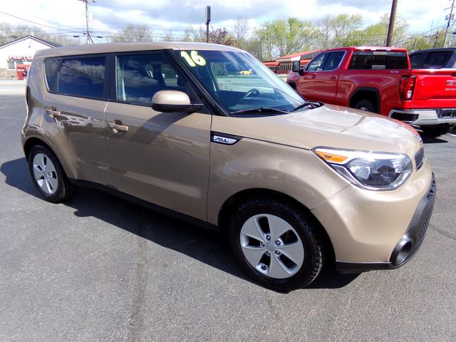 2016 Kia Soul Base