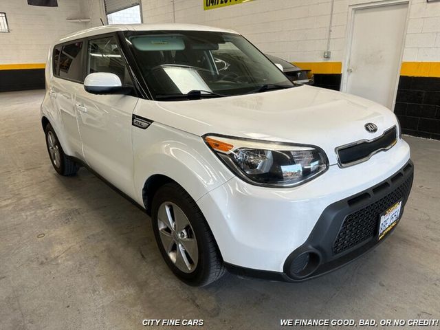 2016 Kia Soul Base