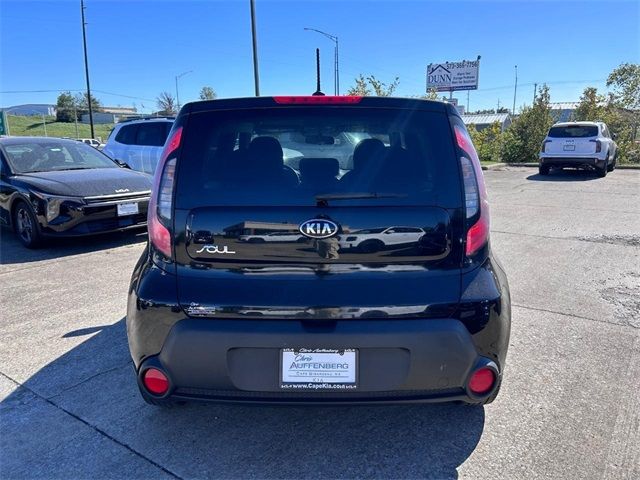 2016 Kia Soul Base