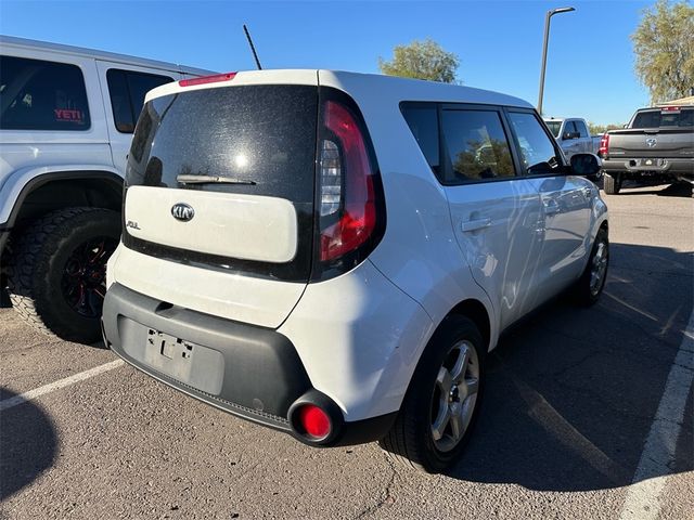 2016 Kia Soul Base