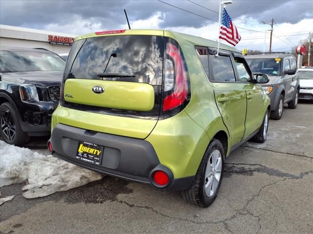 2016 Kia Soul Base