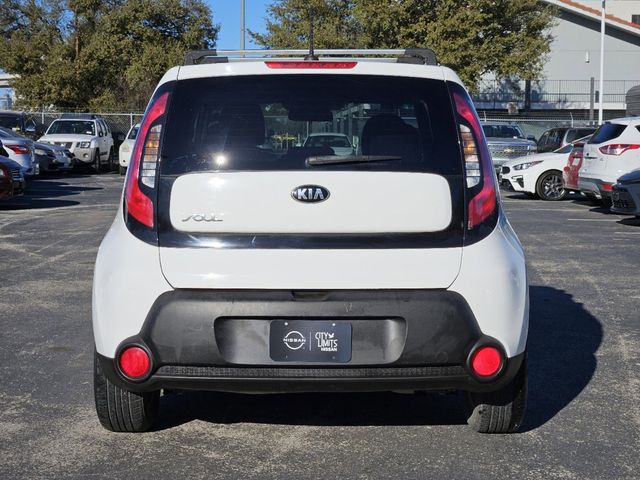 2016 Kia Soul Base