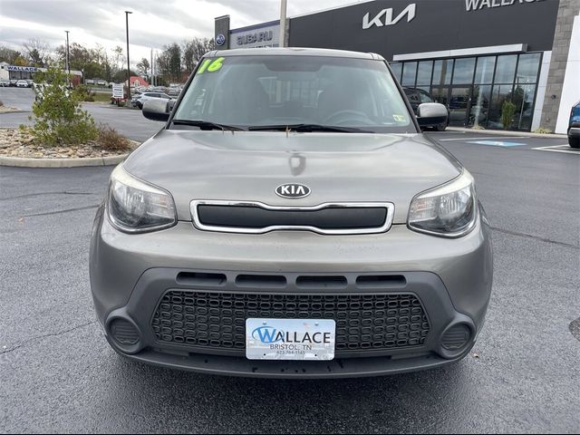 2016 Kia Soul Base