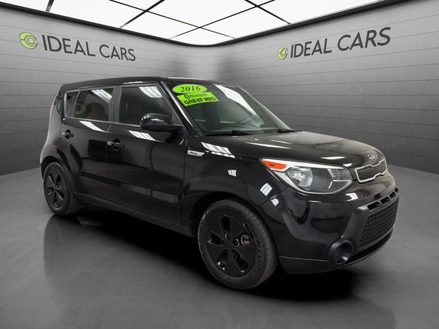 2016 Kia Soul Base