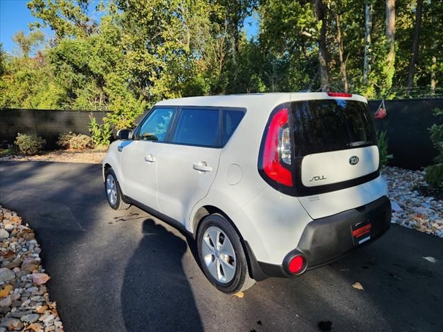 2016 Kia Soul Base