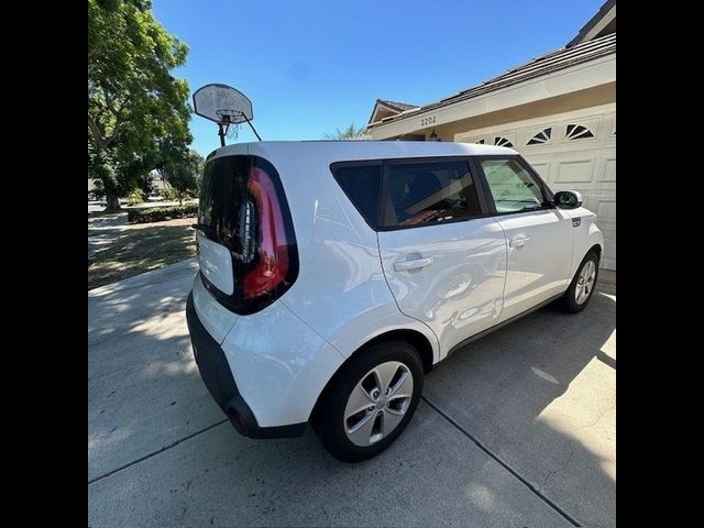 2016 Kia Soul Base