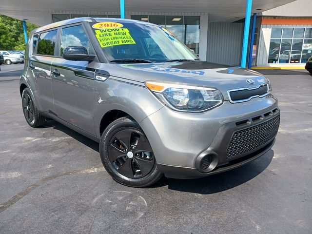 2016 Kia Soul Base