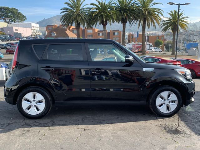 2016 Kia Soul EV Base