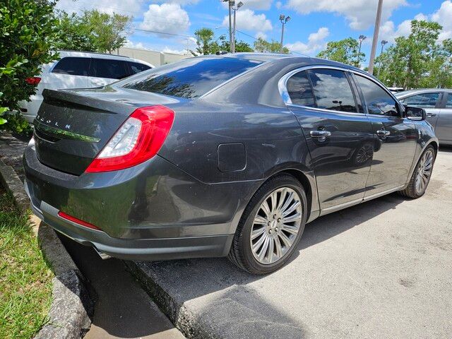 2016 Lincoln MKS Base