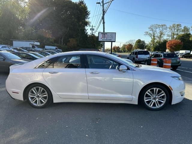 2016 Lincoln MKZ Base