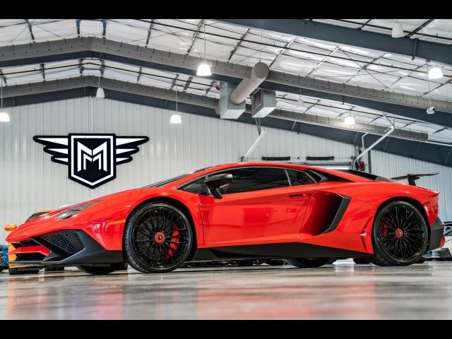 2016 Lamborghini Aventador LP 750-4 Superveloce