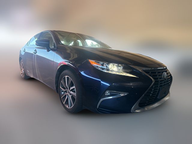 2016 Lexus ES Hybrid 300h