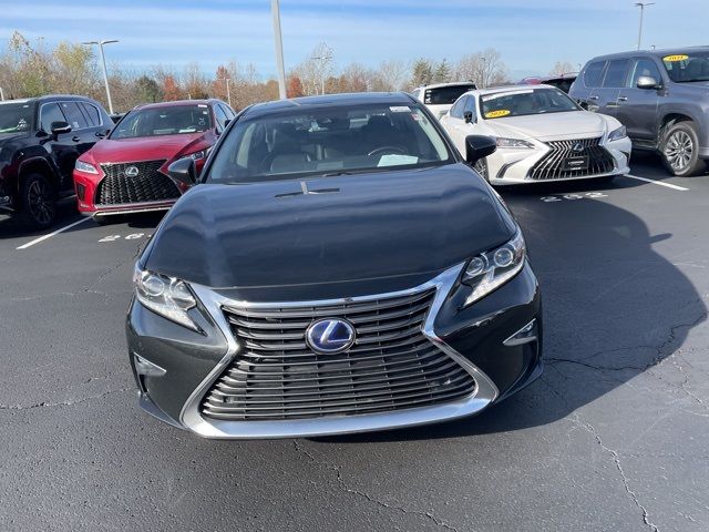 2016 Lexus ES Hybrid 300h