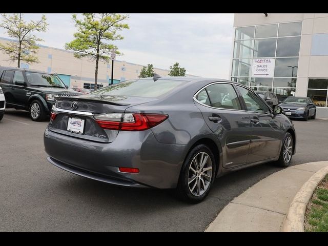 2016 Lexus ES Hybrid 300h
