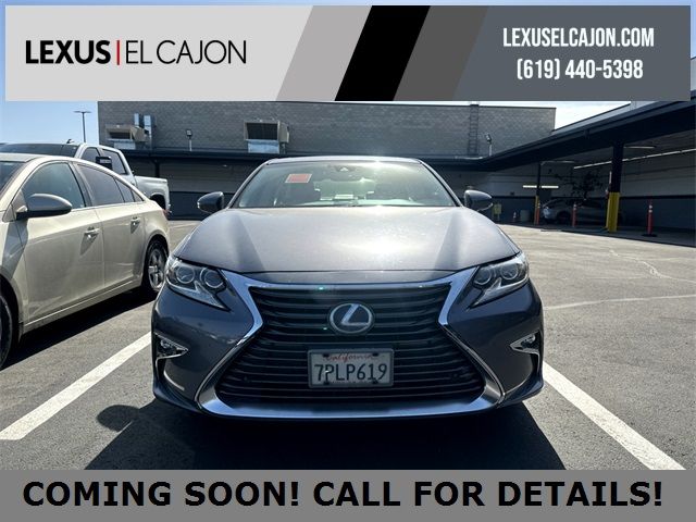 2016 Lexus ES Hybrid 300h