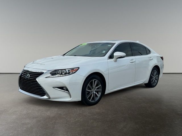 2016 Lexus ES Hybrid 300h