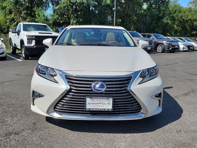 2016 Lexus ES Hybrid 300h