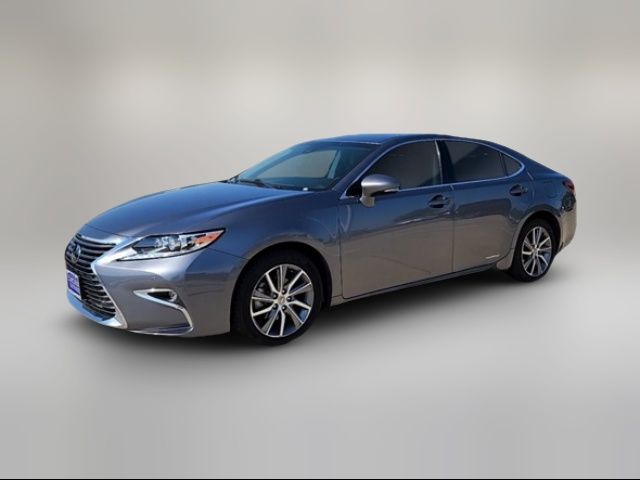 2016 Lexus ES Hybrid 300h