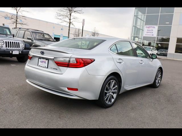 2016 Lexus ES Hybrid 300h