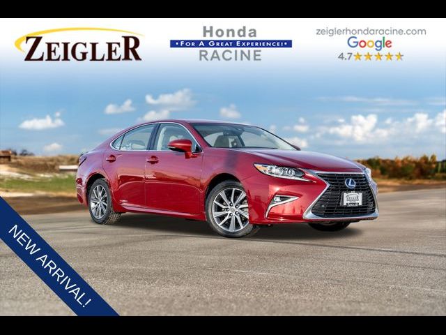 2016 Lexus ES Hybrid 300h