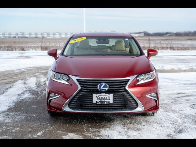 2016 Lexus ES Hybrid 300h