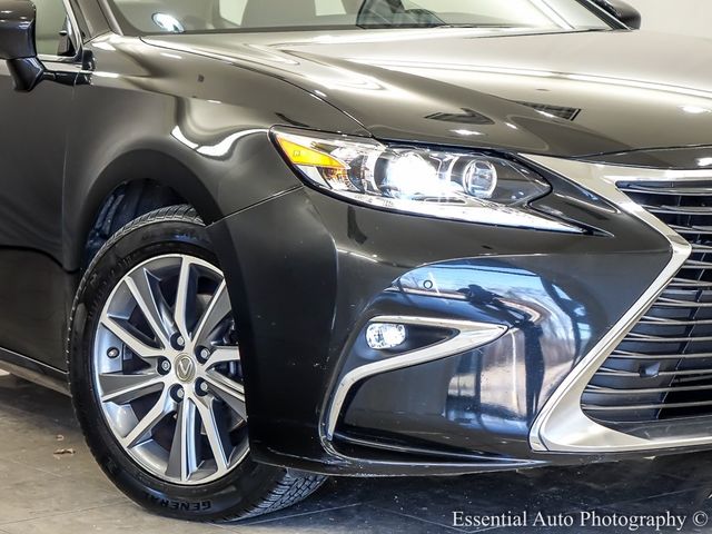 2016 Lexus ES Hybrid 300h