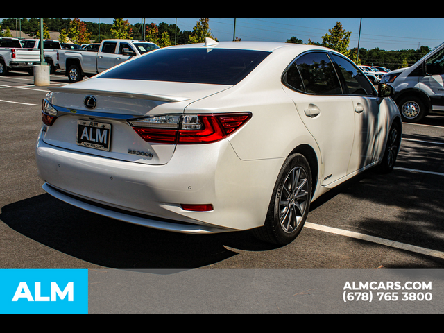 2016 Lexus ES Hybrid 300h