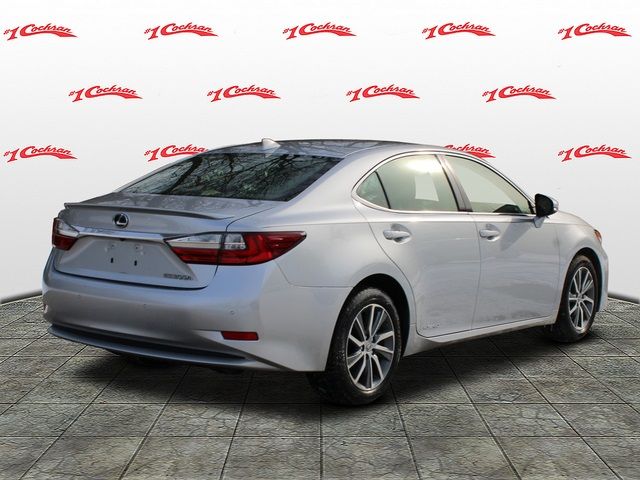 2016 Lexus ES Hybrid 300h