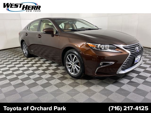 2016 Lexus ES Hybrid 300h