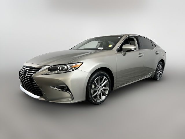 2016 Lexus ES Hybrid 300h