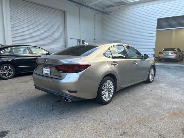 2016 Lexus ES 350