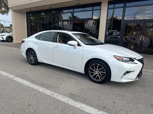 2016 Lexus ES 350