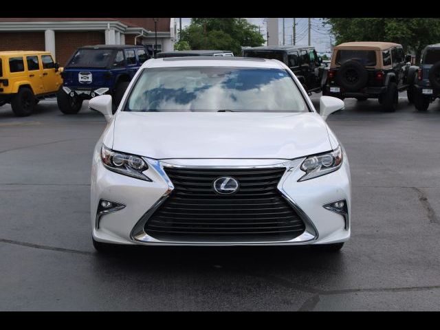 2016 Lexus ES Hybrid 300h