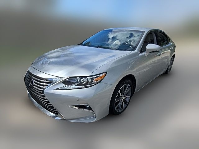 2016 Lexus ES Hybrid 300h