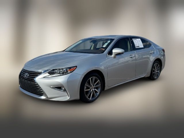 2016 Lexus ES Hybrid 300h