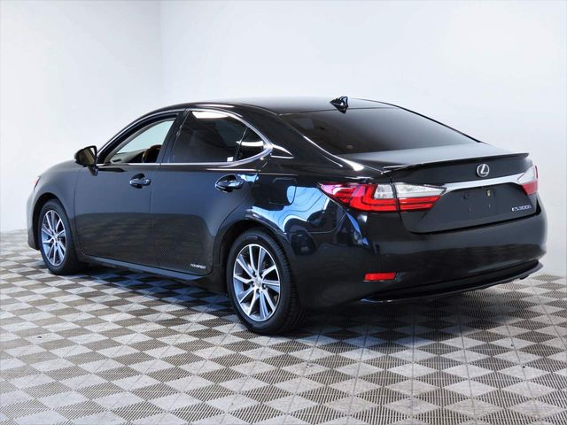 2016 Lexus ES Hybrid 300h