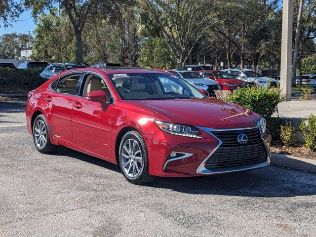 2016 Lexus ES Hybrid 300h