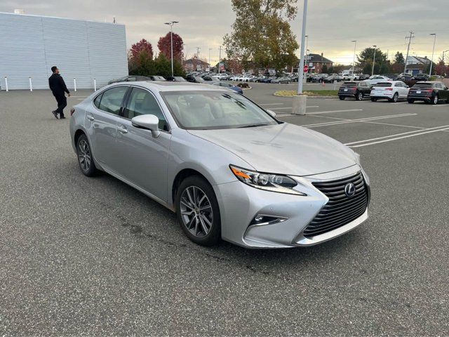 2016 Lexus ES Hybrid 300h