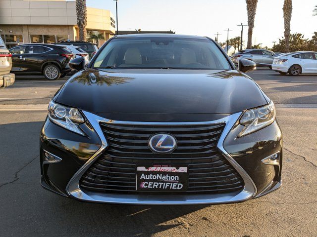 2016 Lexus ES Hybrid 300h